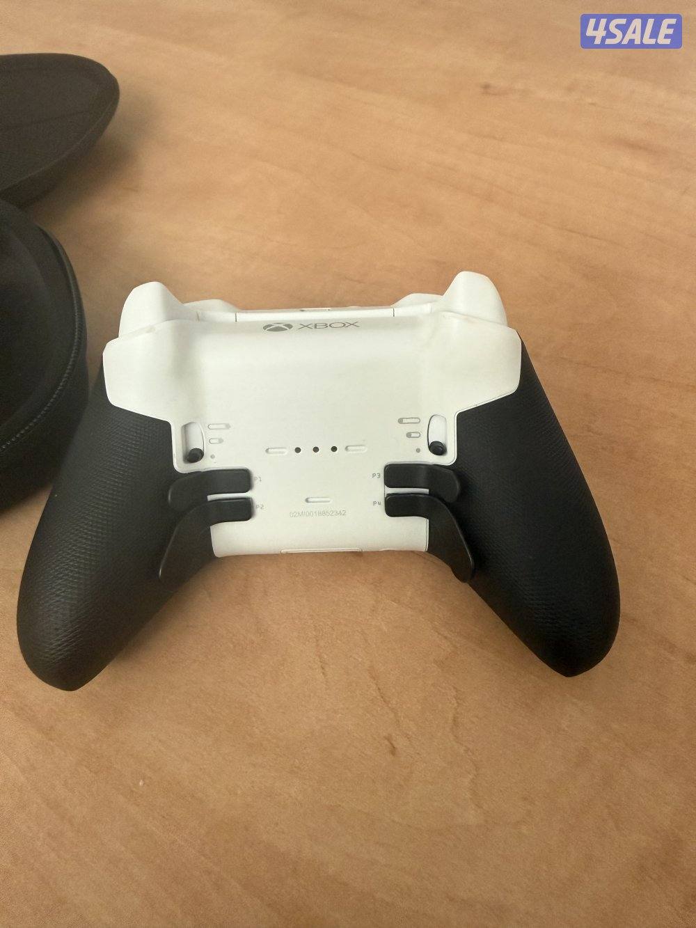 Xbox elite core with component pack1