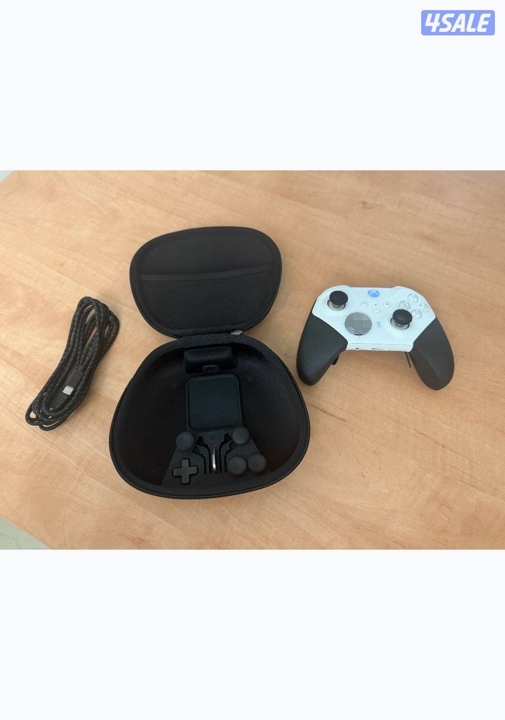 Xbox elite core with component pack3