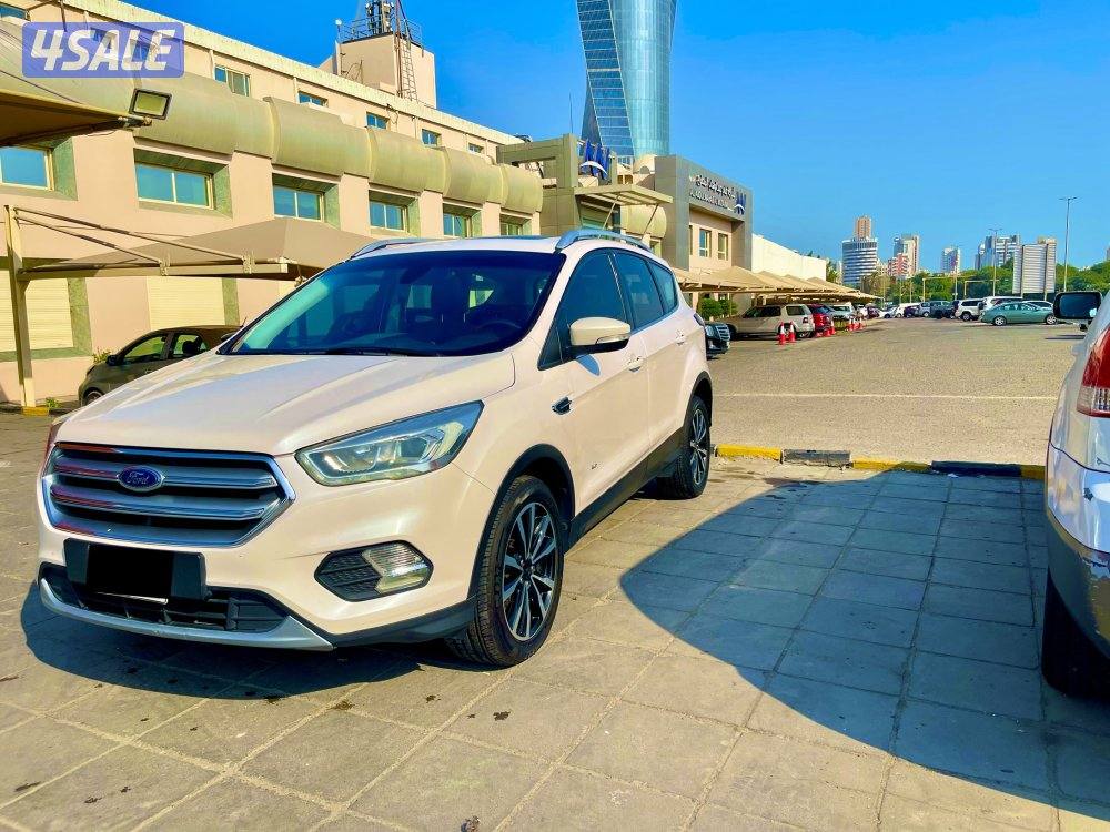 فورد اسكيب 2019 صبغ الوكاله بالكامل عداد ١٢٧ الف شرط الفحص3