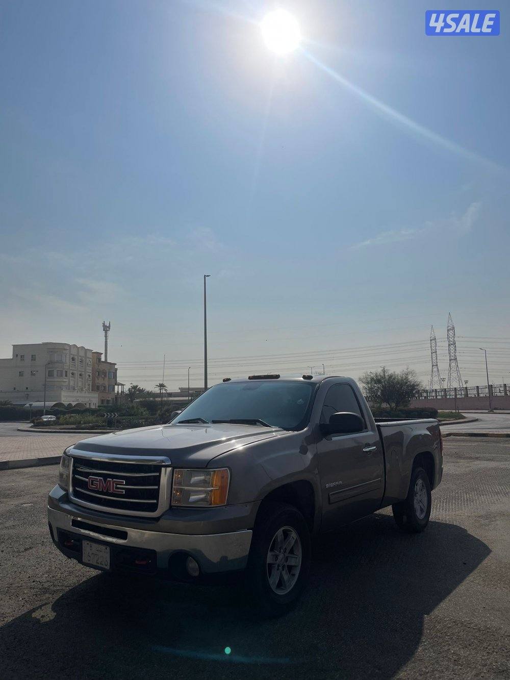 للبيع سيرا ٢٠١٢0