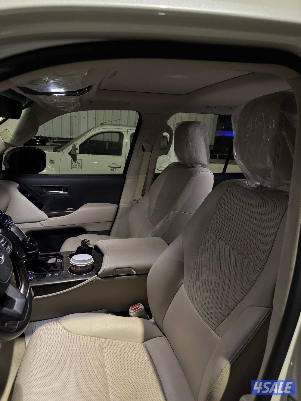 لاند كروزر 2022 Vx وكالة الدرجة الاولى بدون تيربو5