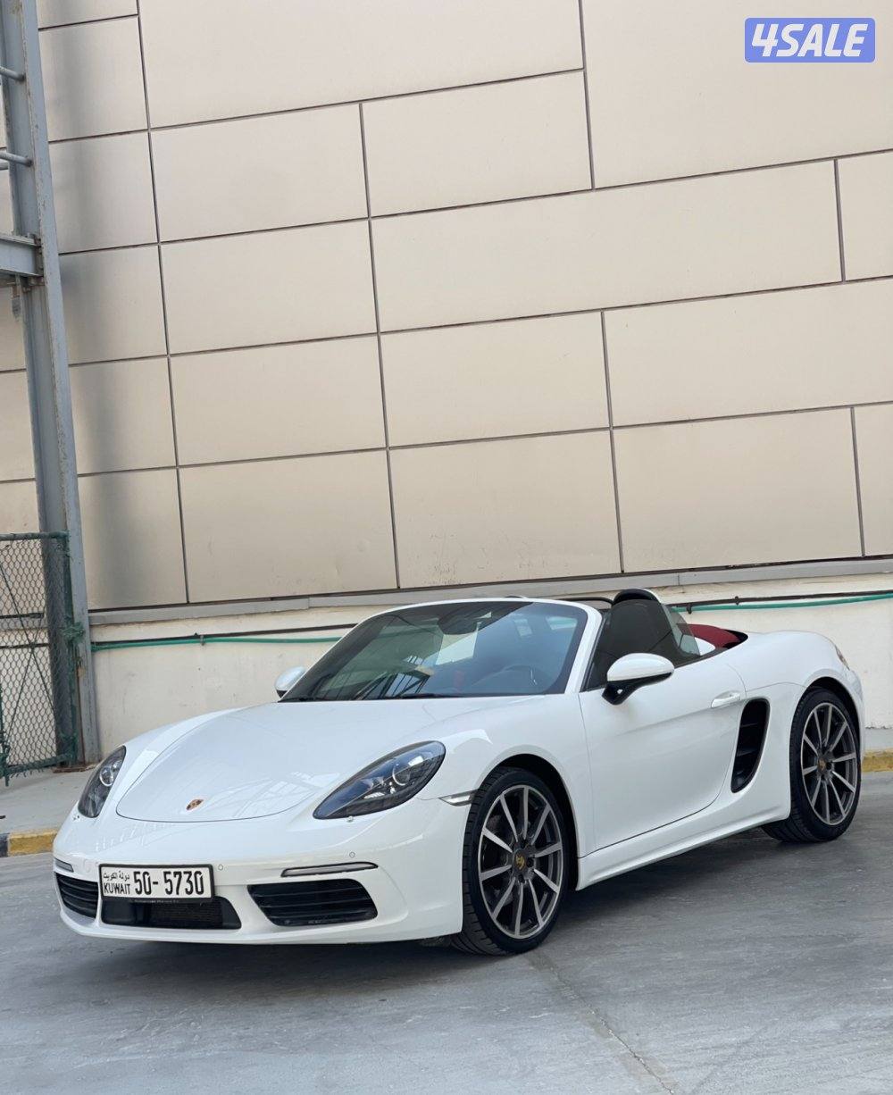 للبيع بورش بوكستر موديل 2018 صبغ الوكالة0