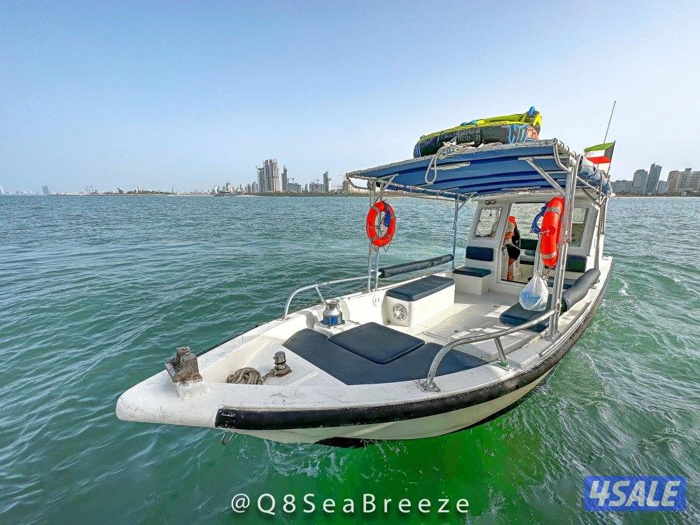 ايجار طراد رحلات بحريه حداق ونزها طراد مجهز بي أجهزت الامن والسلامه4