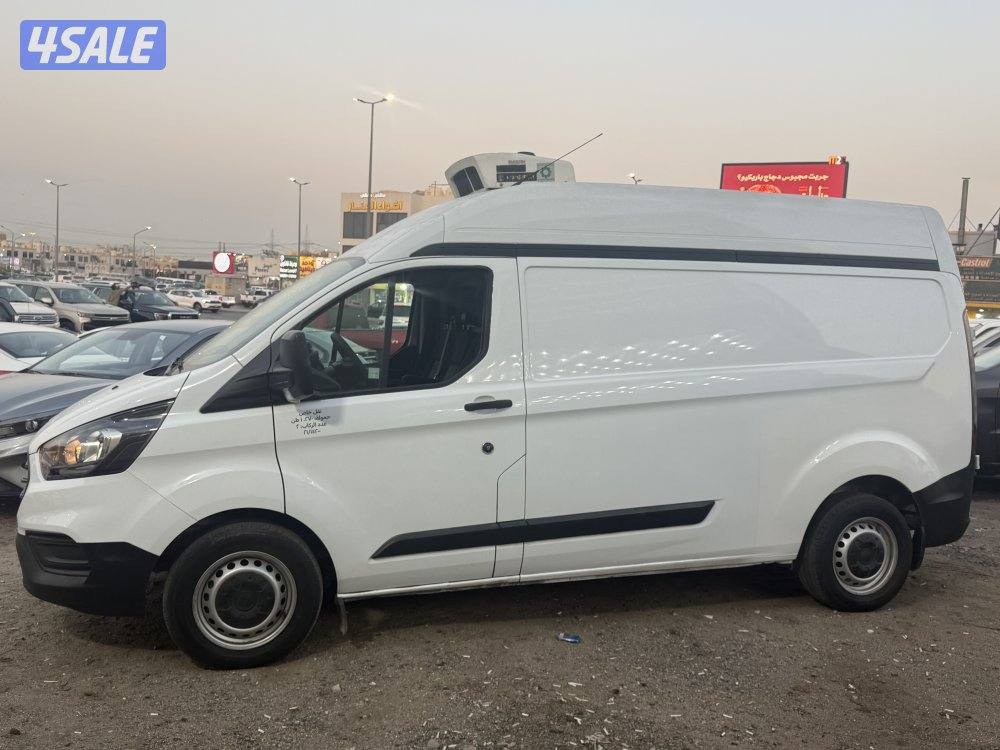 للبيع فورد ترانزيت2021 ثلاجه0