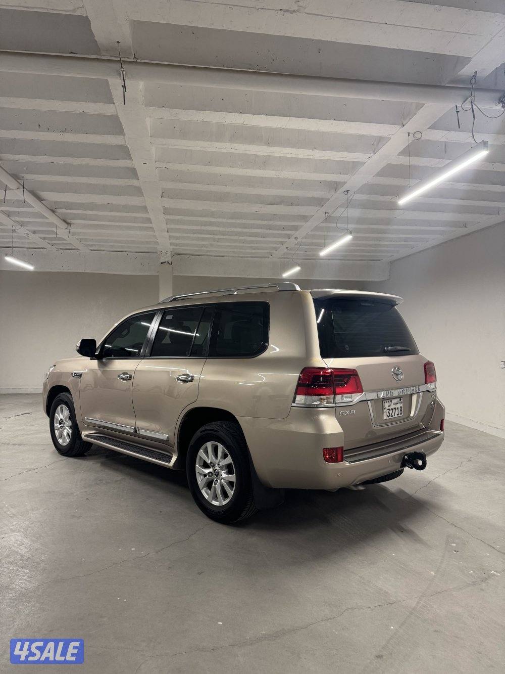 لاندكروز 2020 ماشي 155 وارد الساير0