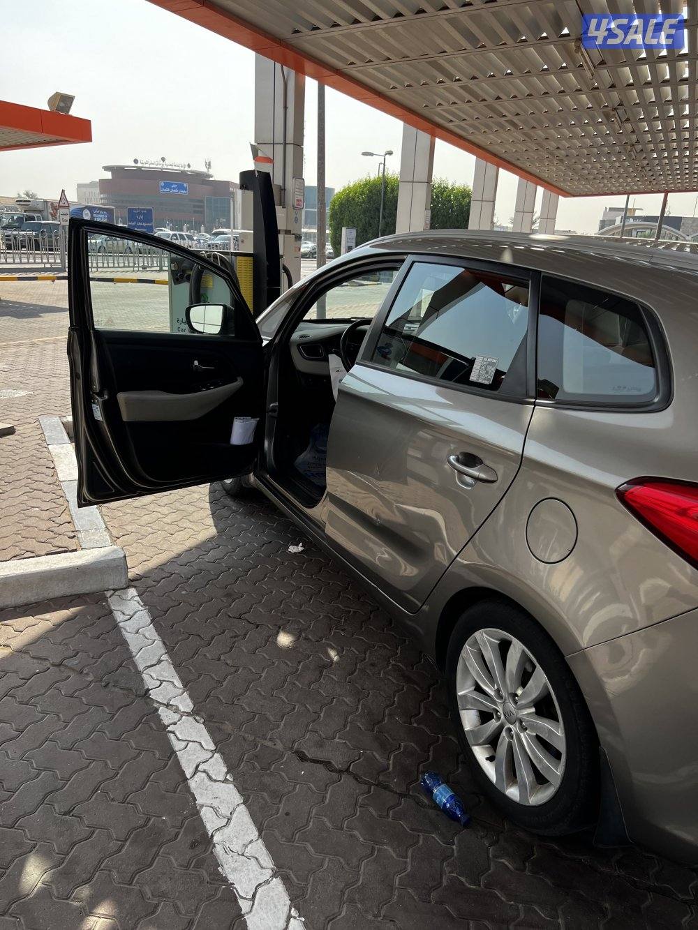 كيا كارينز 20153