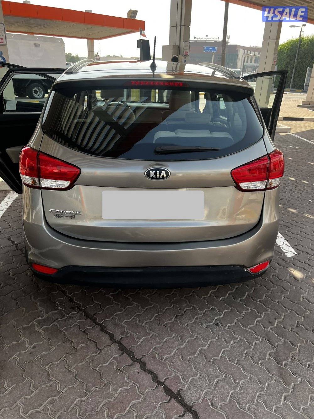 كيا كارينز 20154