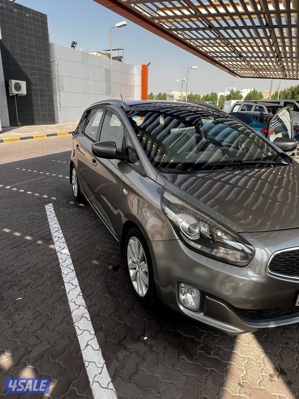 كيا كارينز 20159