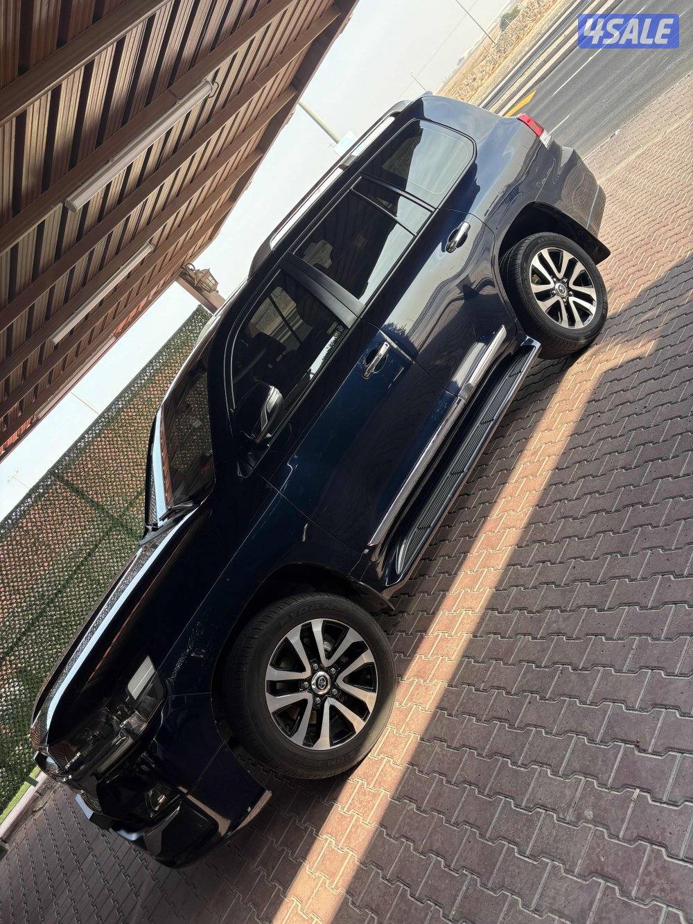 للبيع لاندكروزر قراند تورنق صبغ وكاله لونه كحلي0