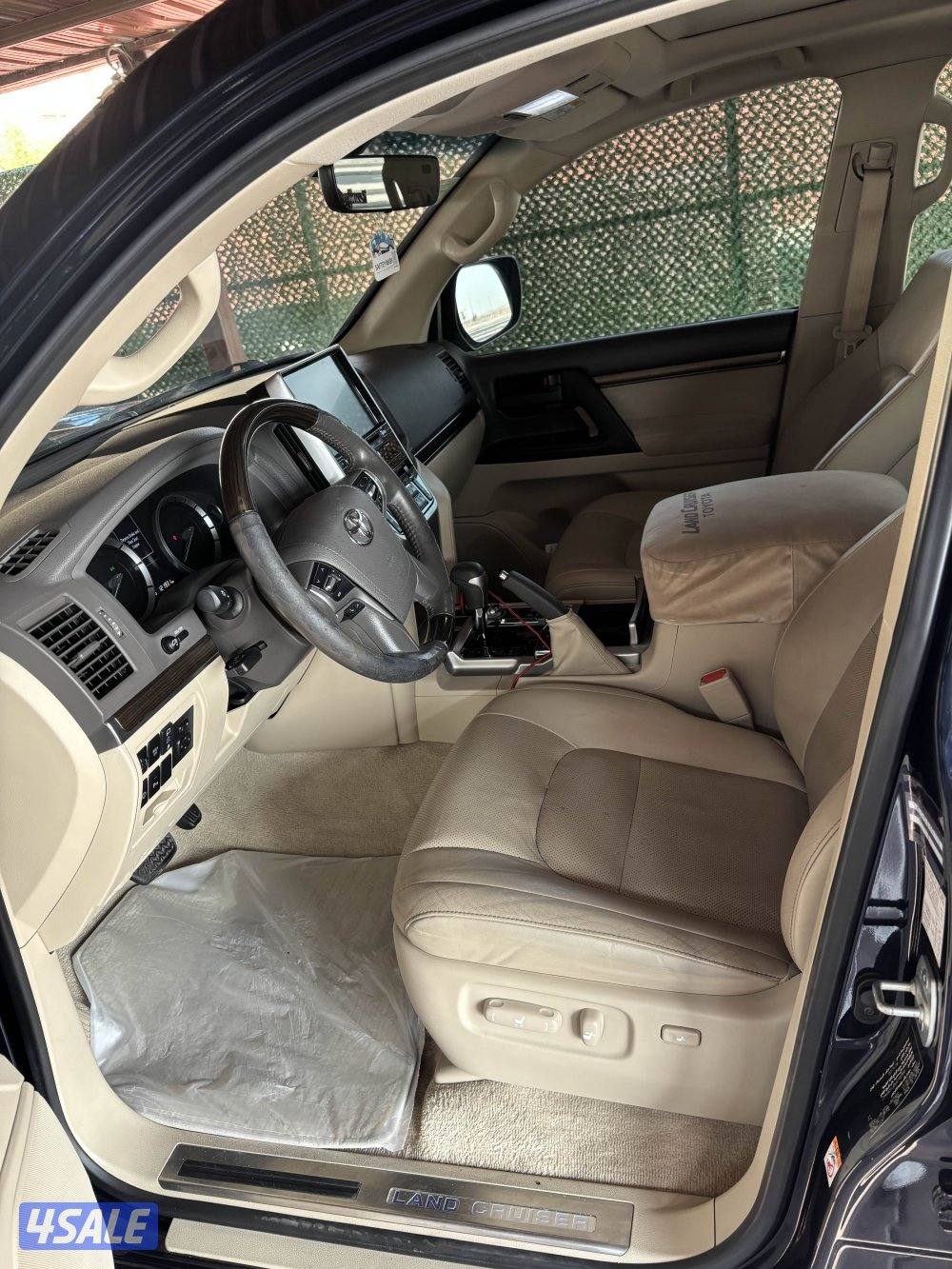 للبيع لاندكروزر قراند تورنق صبغ وكاله لونه كحلي6