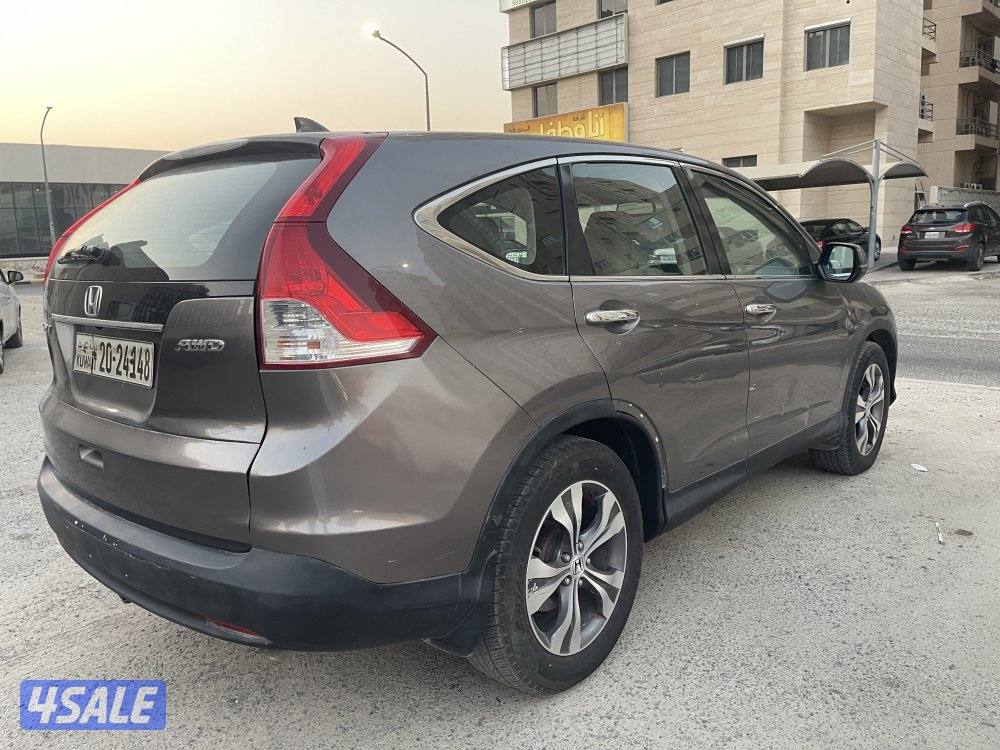 للبيع جيب هوندا crv موديل 2012 ( واتساب فقط )1