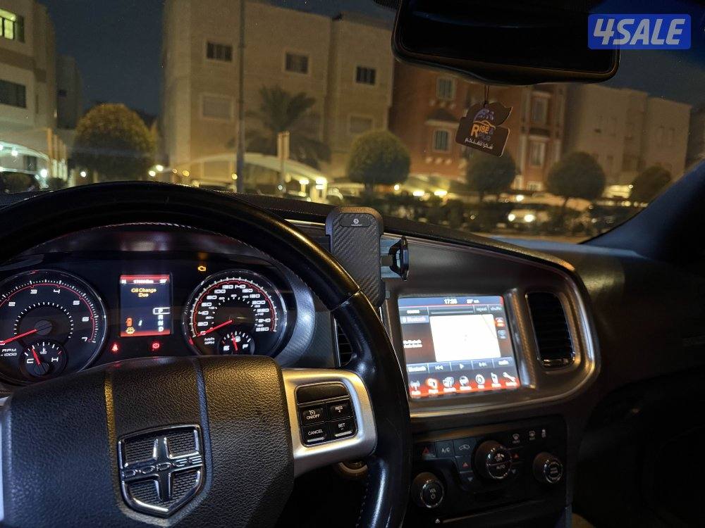 شارجر ٢٠١٢ آر تي1