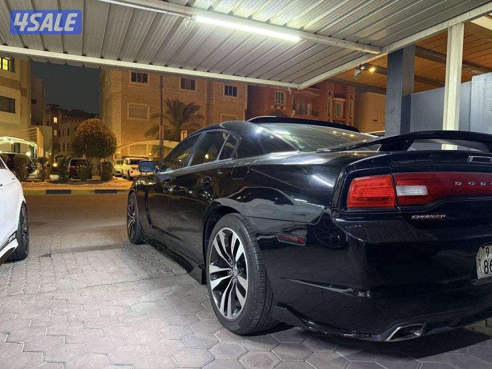 شارجر ٢٠١٢ آر تي4