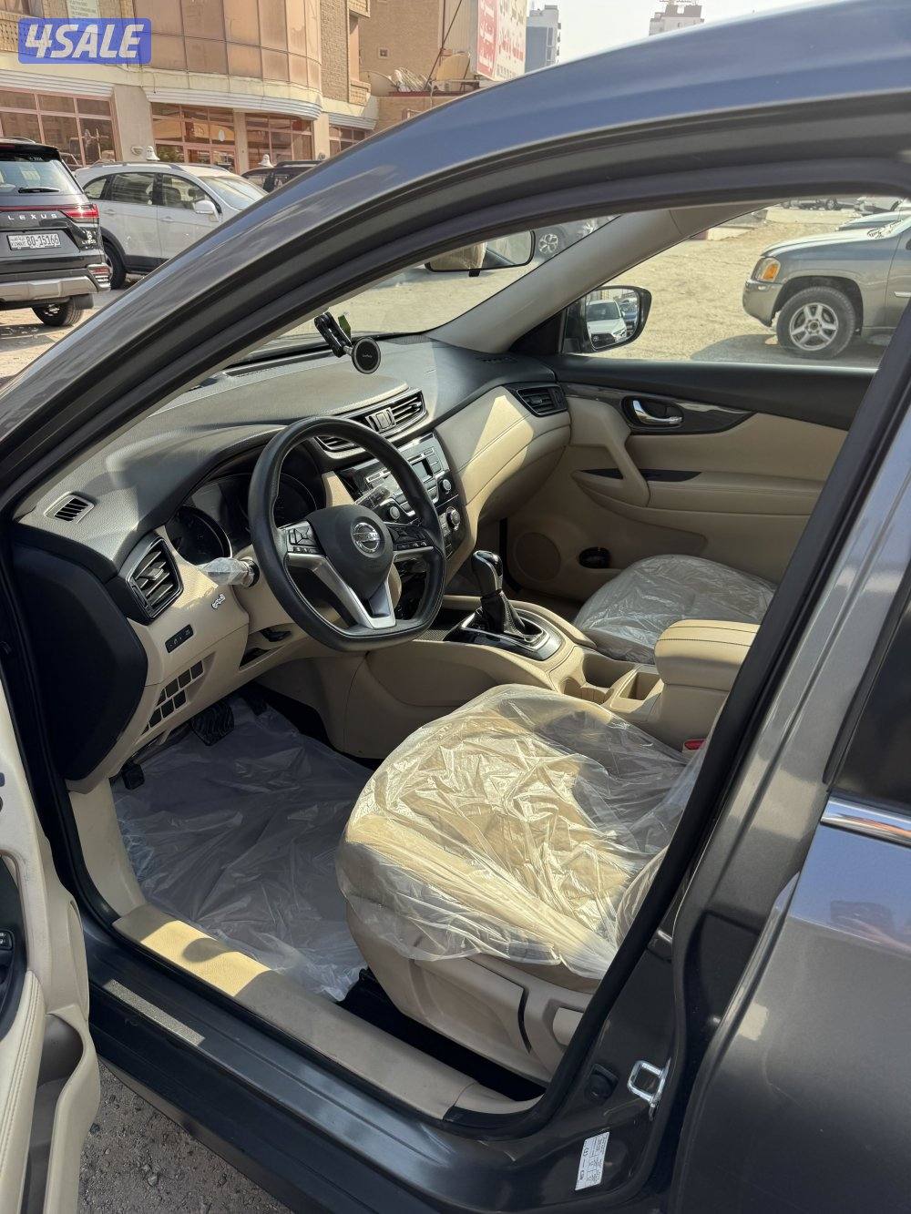 للبيع نيسان اكس تريل ٢٠١٨ ماشي ٢١٩ وقابل للزياده0