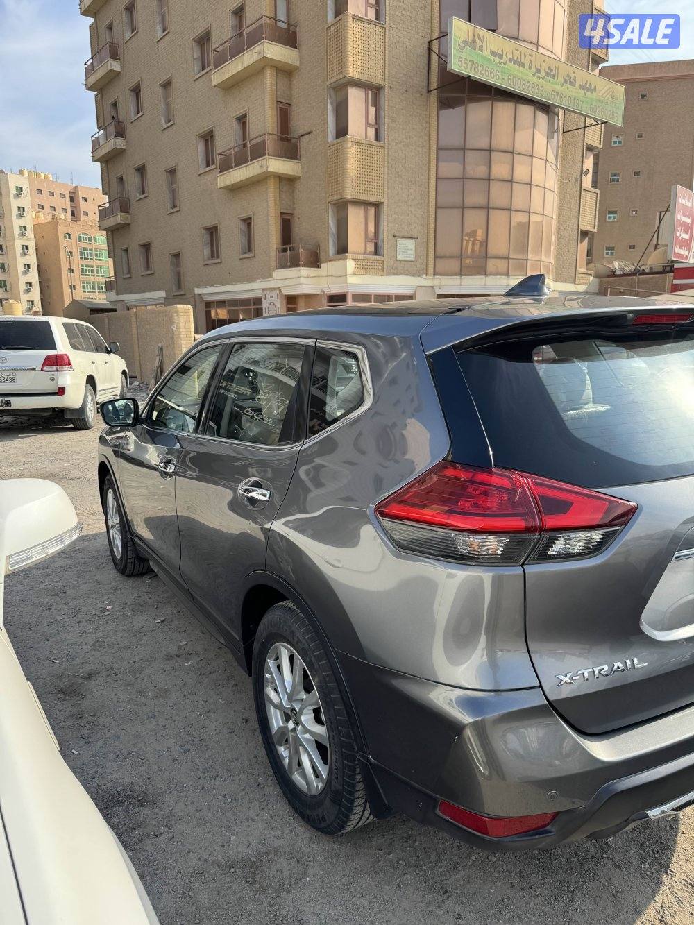 للبيع نيسان اكس تريل ٢٠١٨ ماشي ٢١٩ وقابل للزياده3
