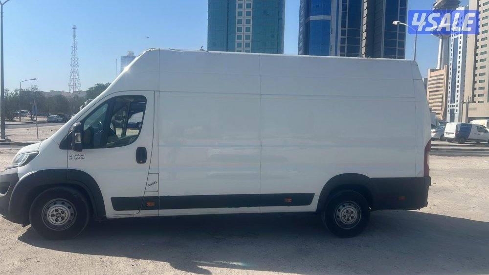 بيجو بوكسر 2019 (شرط الفحص قير وكينة وشاصي ) ليت خلفي يسار مكسور1