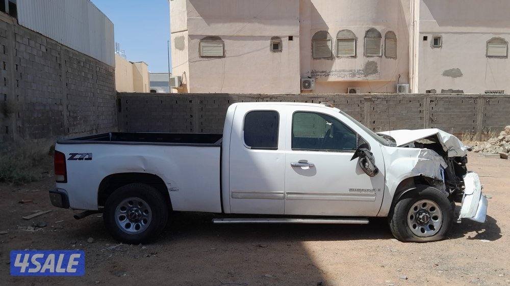 جمس سيرا ٢٠٠٩ مدعوم شغال يمشي،خارج الكويت4