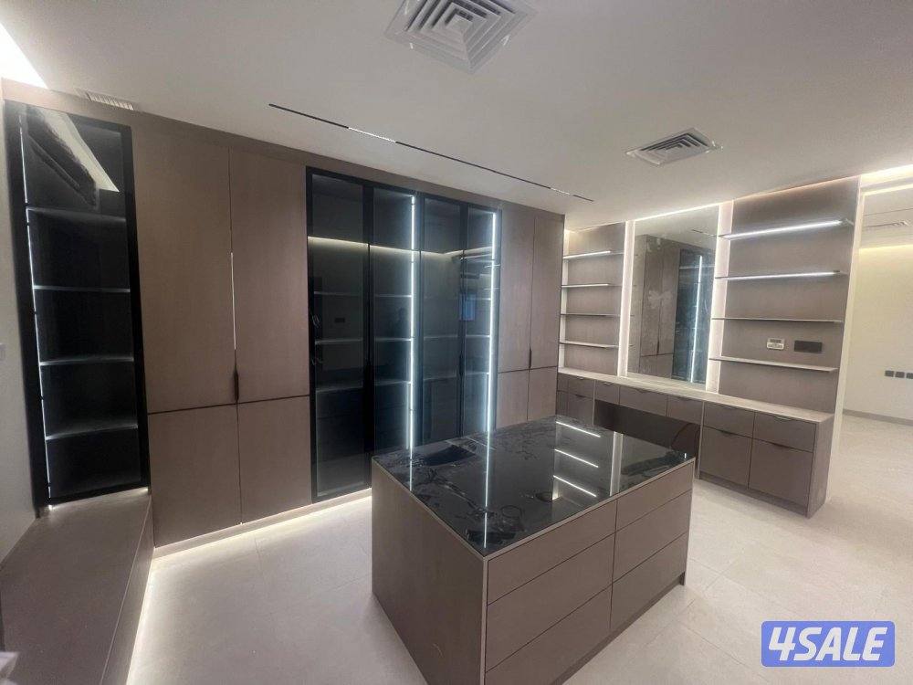 نجار وصباغ خشب صبغ باب وكبتات وغرفة نوم4