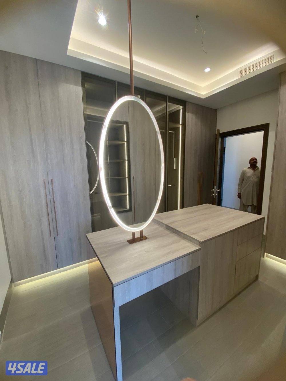 نجار وصباغ خشب صبغ باب وكبتات وغرفة نوم8