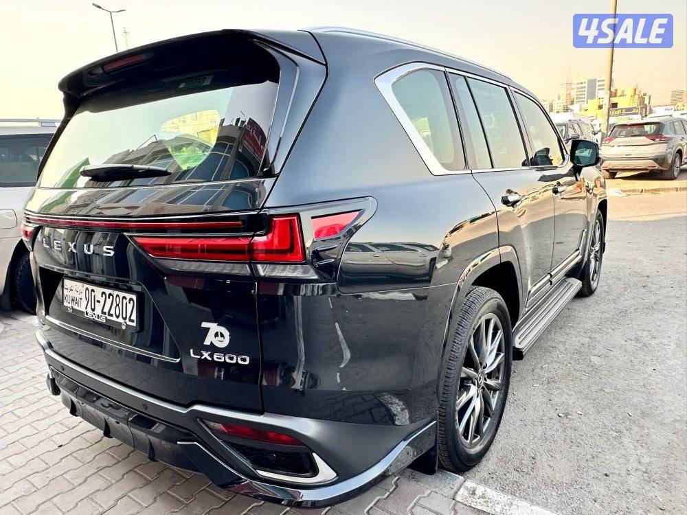 لكزس LX600 FS SPORT الساير موديل 2025 اصفار صبغ الوكالة4