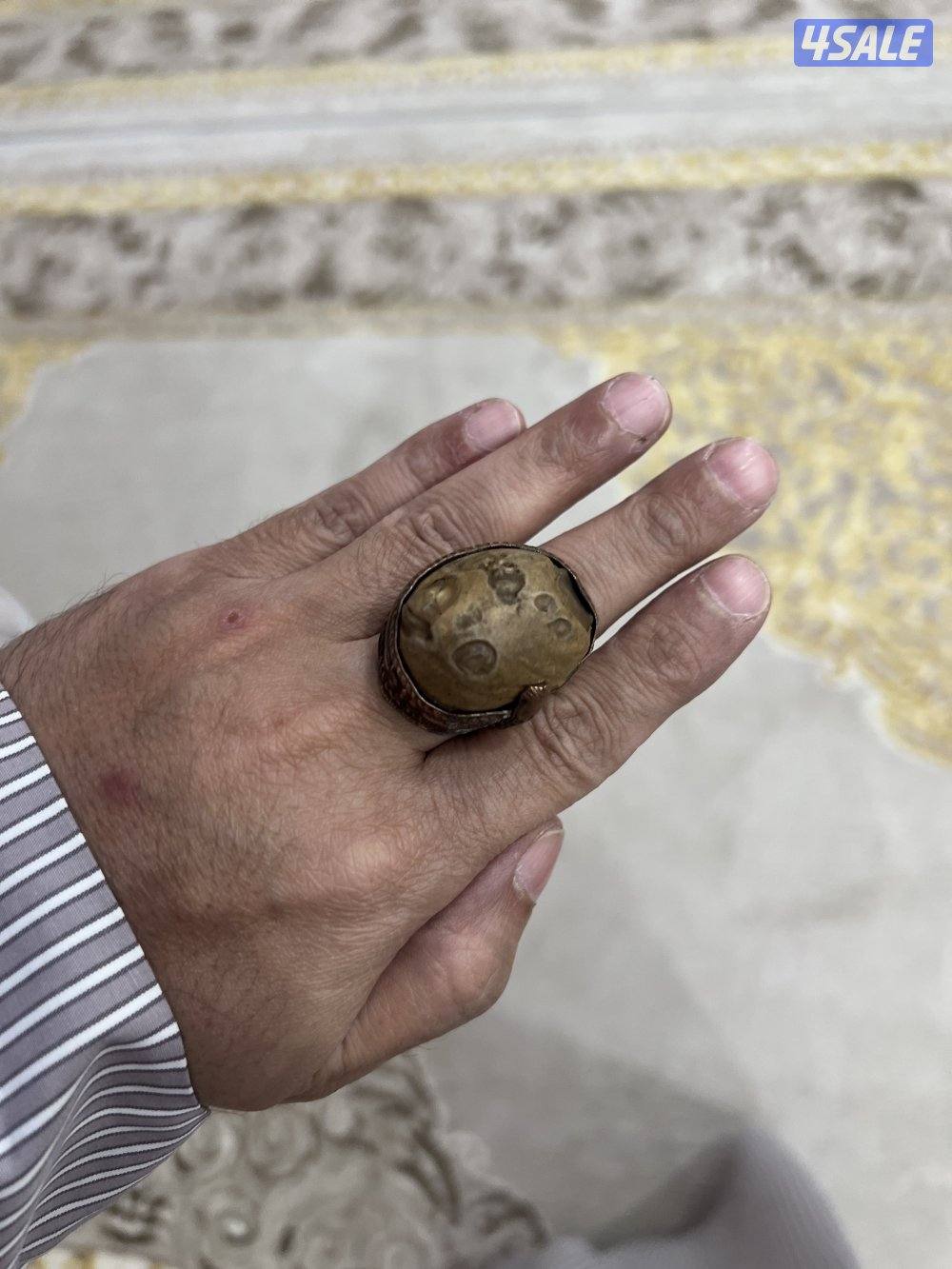 حجر كريم وقديم100وقلائد قديم 100 وحجرالملون 203