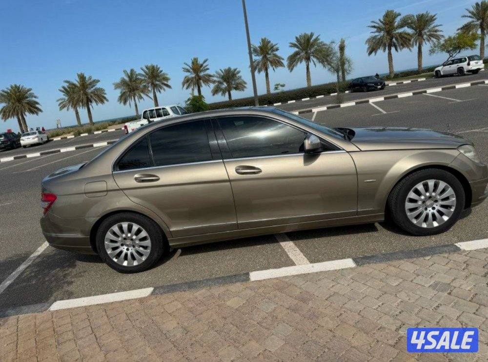 مرسيدس c200 للبيع2