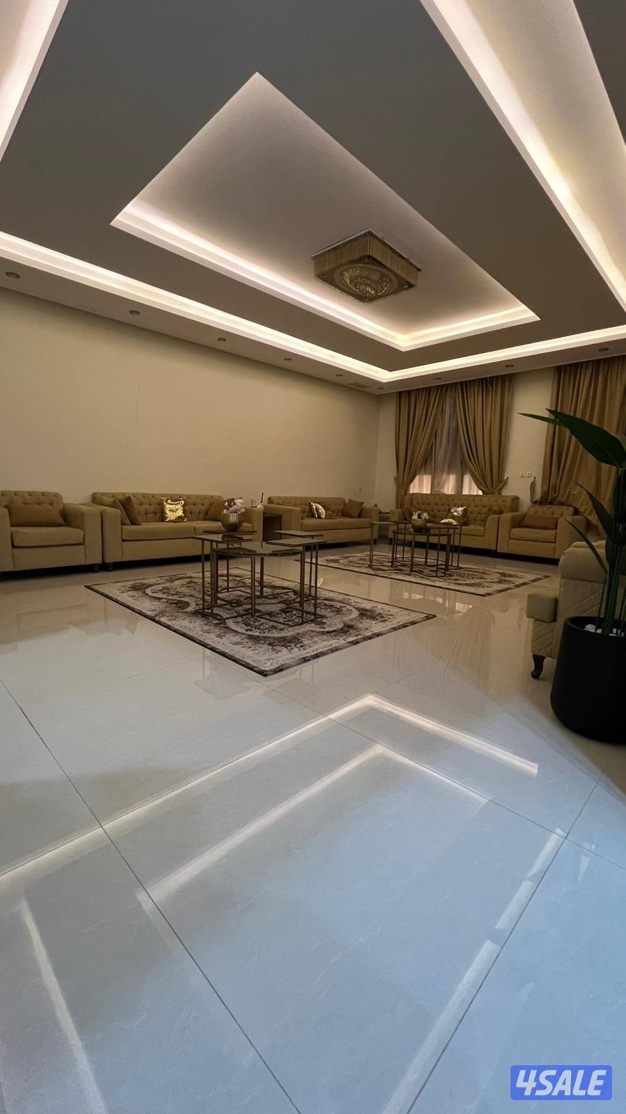 طقم كنب صالة استقبال نظيف واستخدام بسيط0