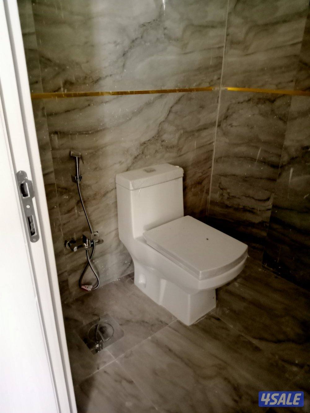 ابو مكة فنى صحى صيانة الحمامات وتمديد وتشطيب وتركيب وتبديل السخان0