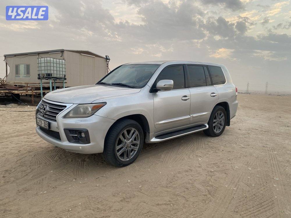 جيب لكزس 570 LX 20092