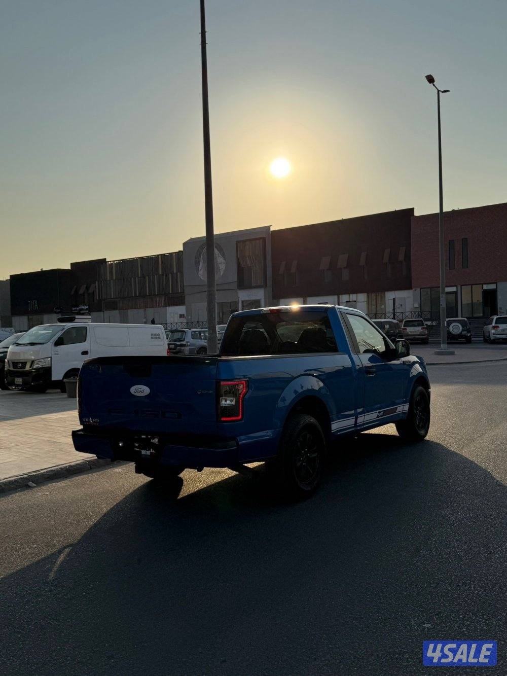 وانيت F-1503
