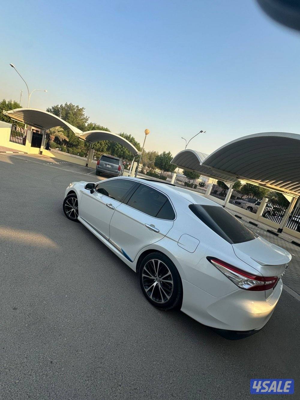 للبيع كامري 20181