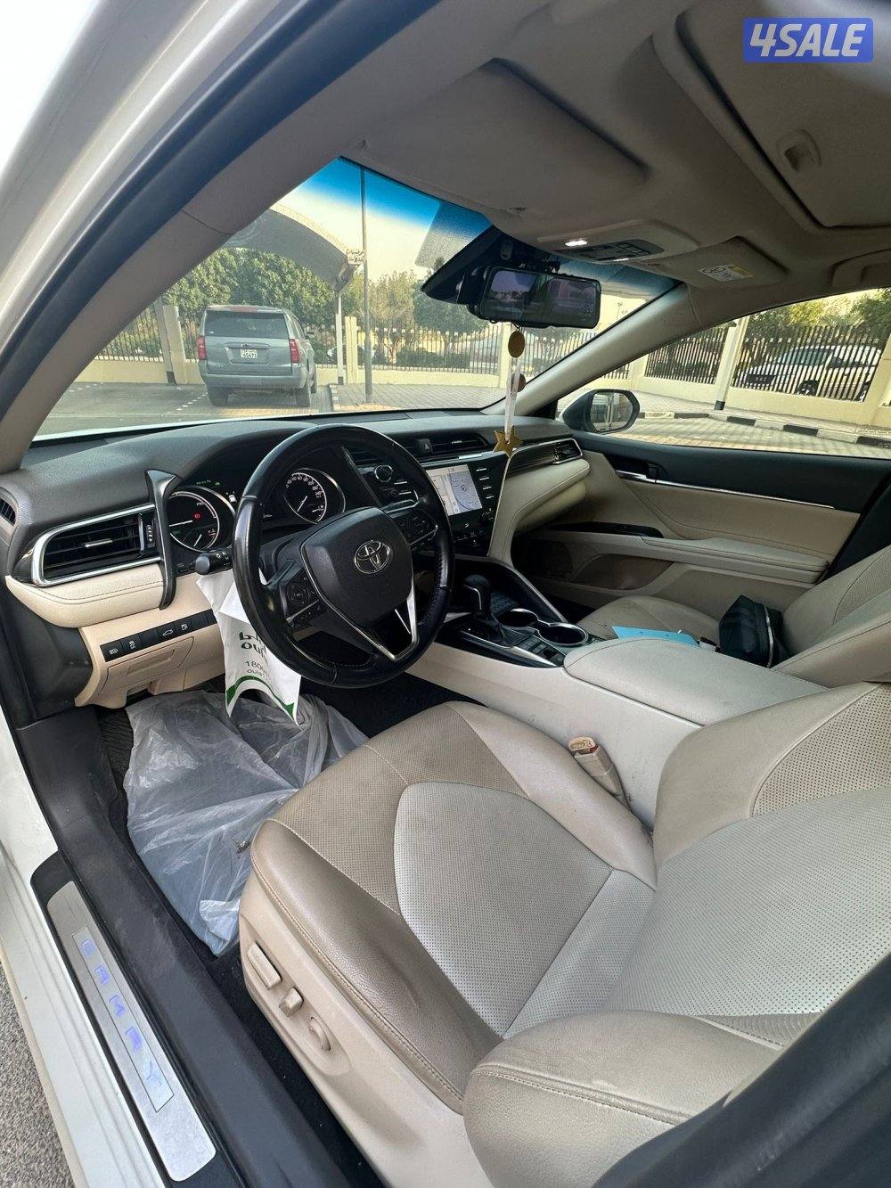 للبيع كامري 20184