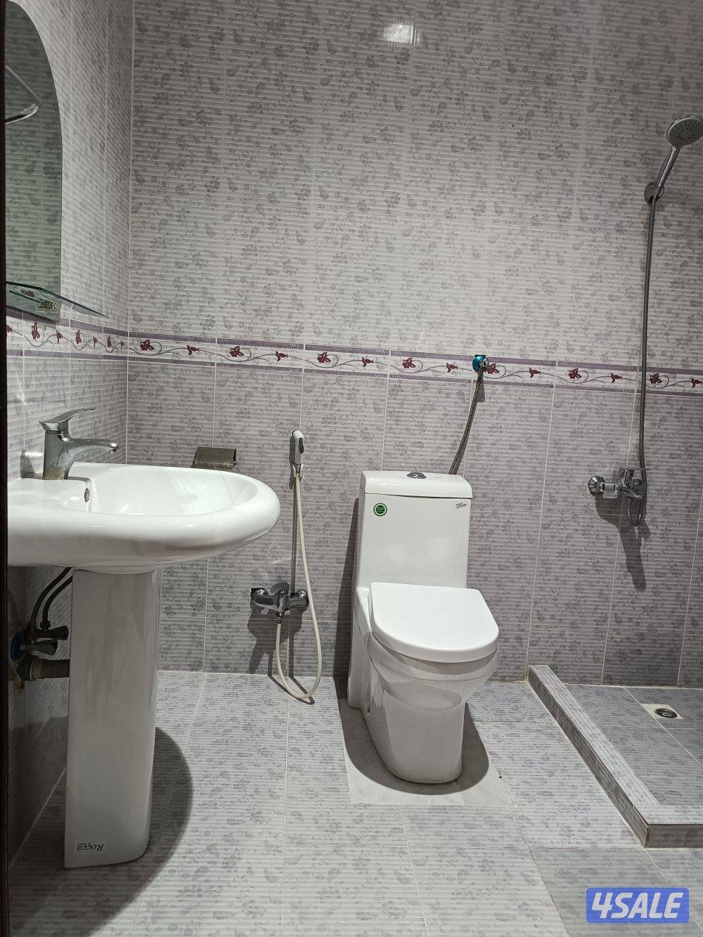 للايجار في جابر الاحمد قطعة ٢ شقة للمعاريس4