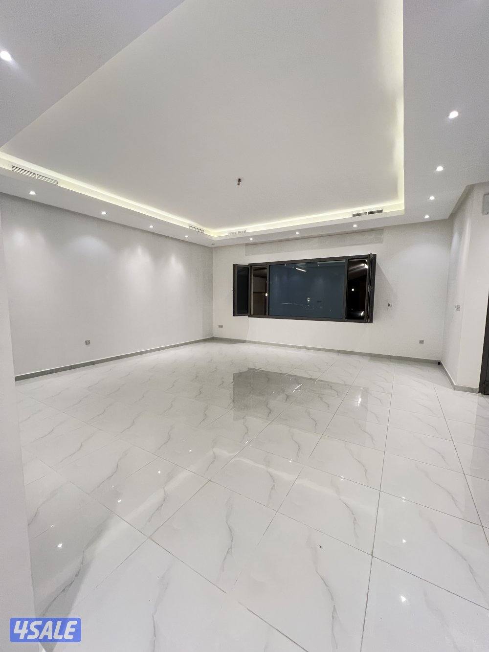 دورين دوبليكس / دور ارضي / شقق0