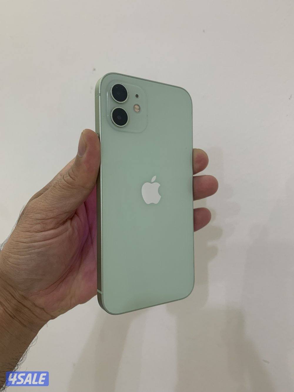 للبيع ايفون 12 سعة 256 جيجا لون اخضر فسفوري بحالة الوكالة متوفر توصيل0
