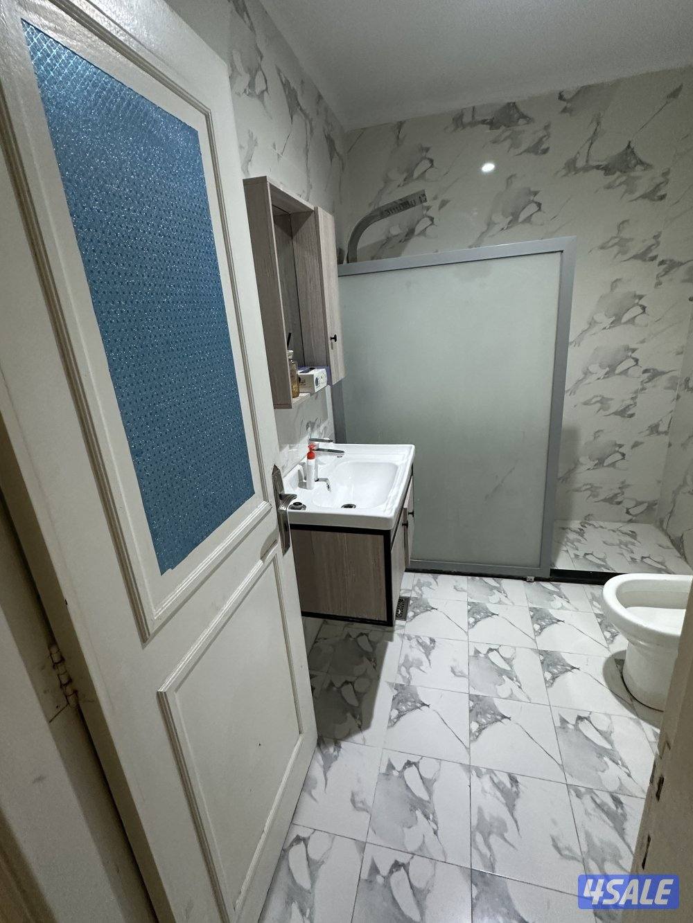 شقق للإيجار الشعب البحري موقع مميز3