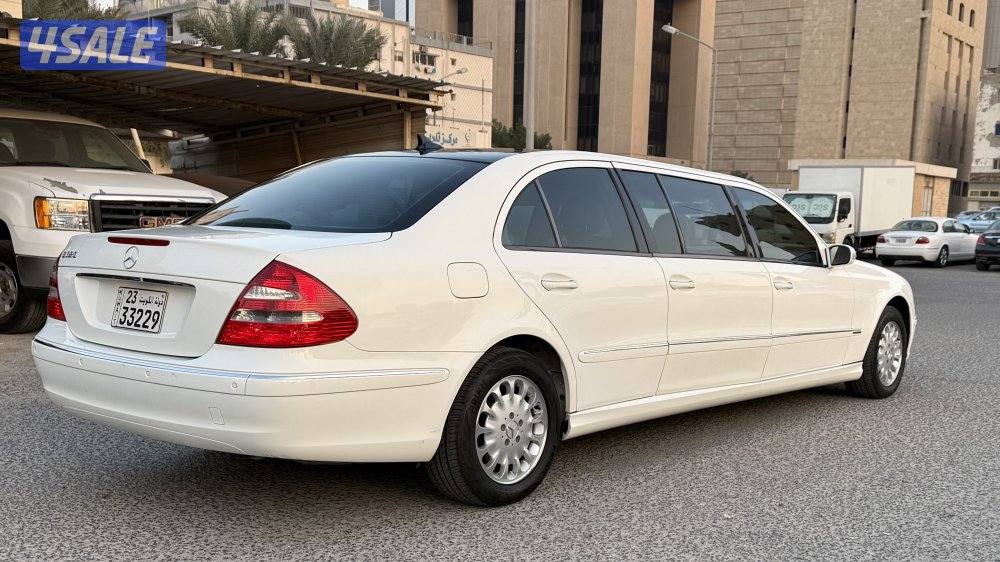 للبيع ليموزين E3203