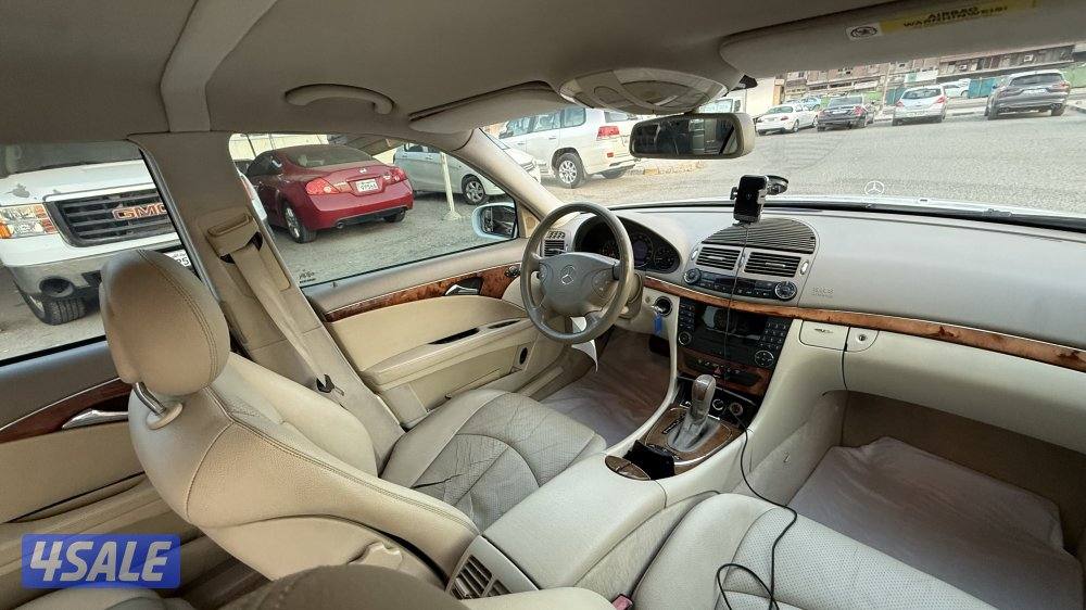 للبيع ليموزين E3205