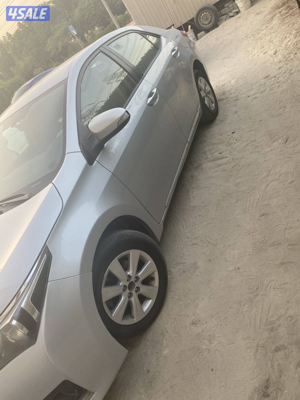 سيارة نظيفه ماشيه 171 موديل 20151