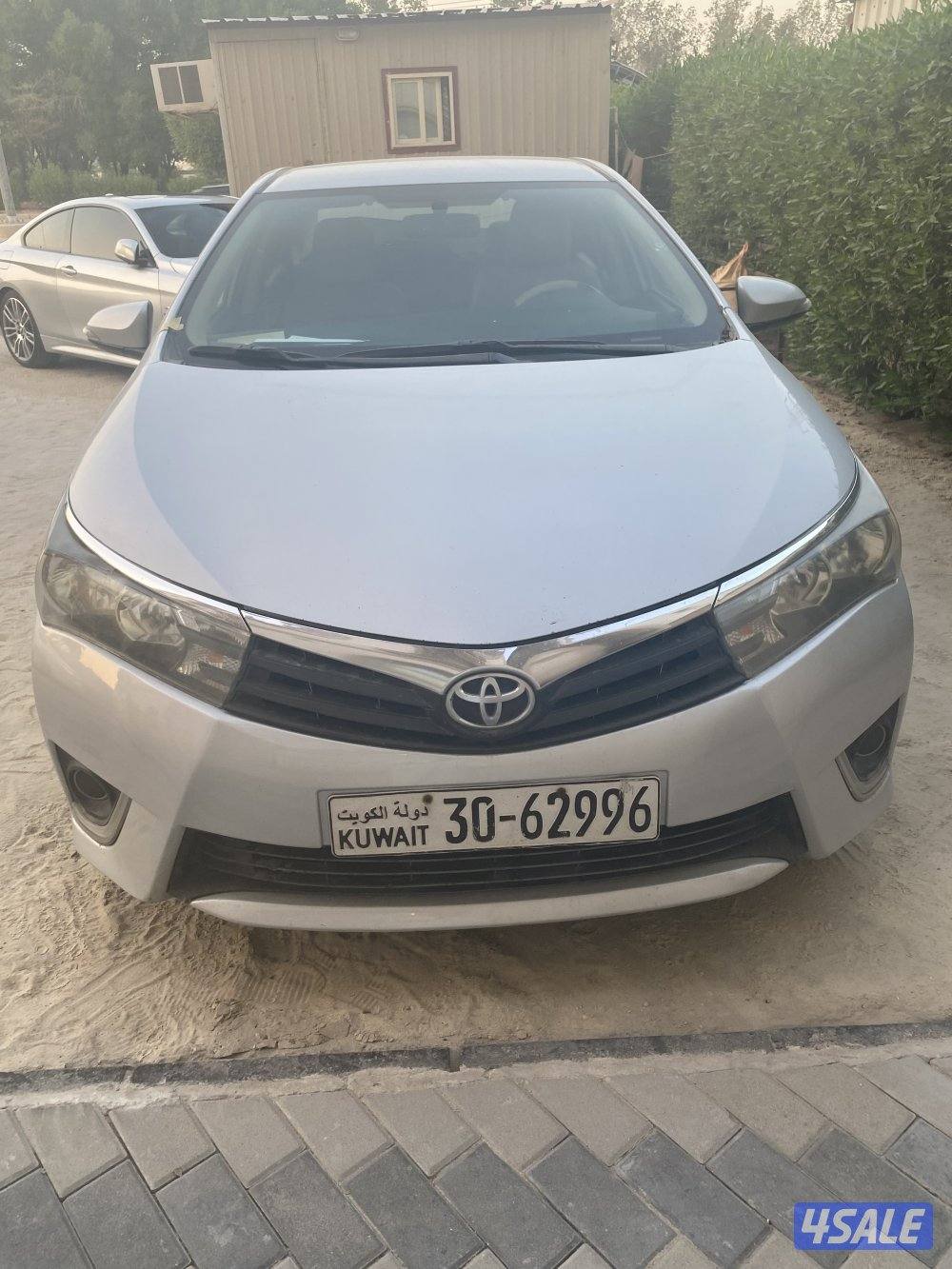 سيارة نظيفه ماشيه 171 موديل 20153