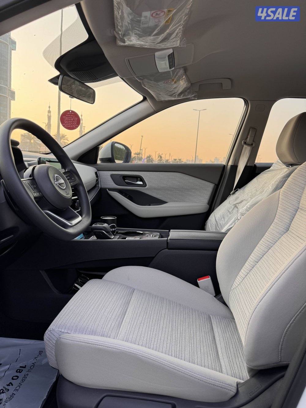 للبيع نيسان اكس تريل موديل 2023 ماشي 10 الاف فقط6