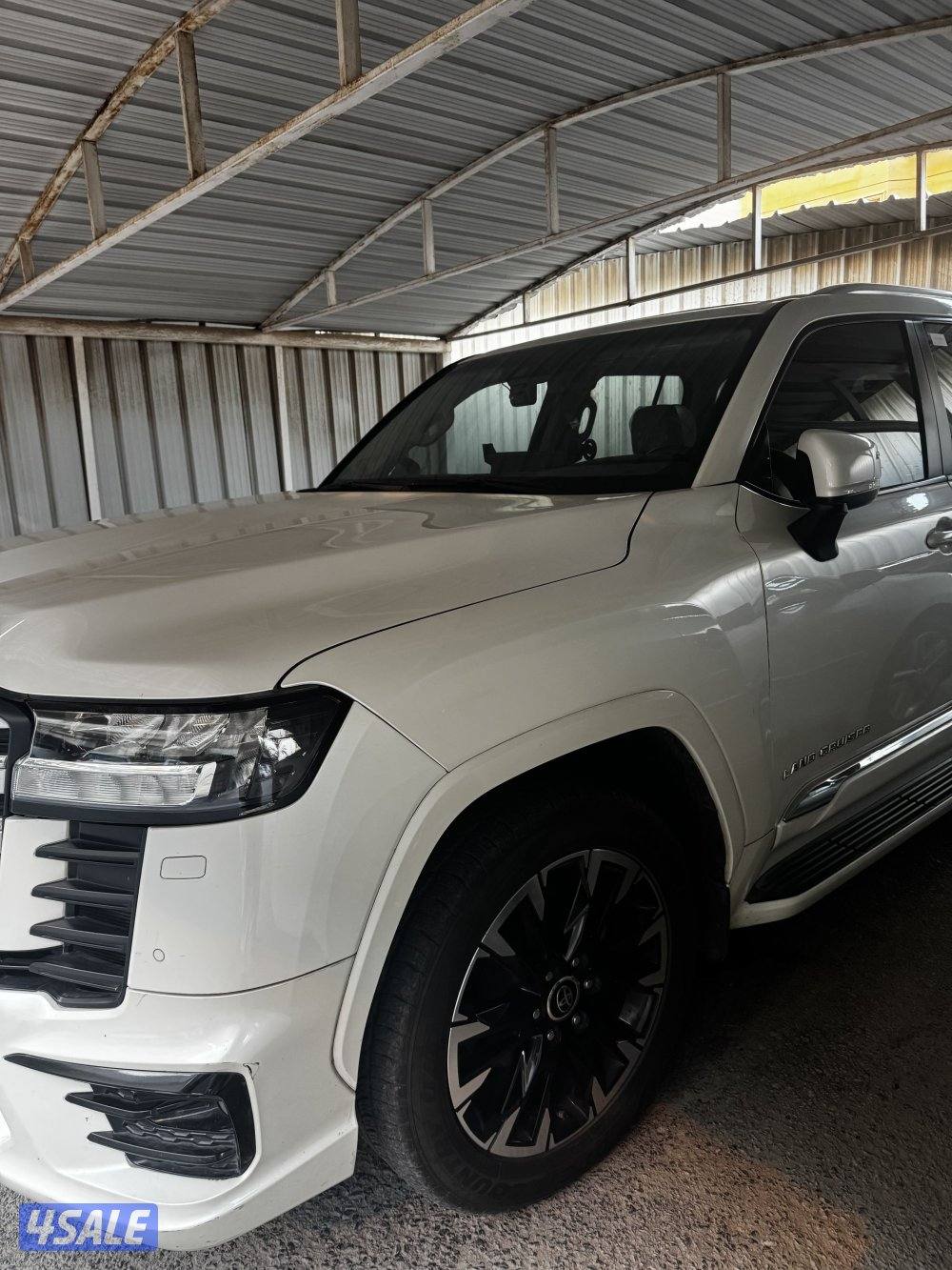 لاندكروزر Aeros twin turbo بحاله الوكاله0