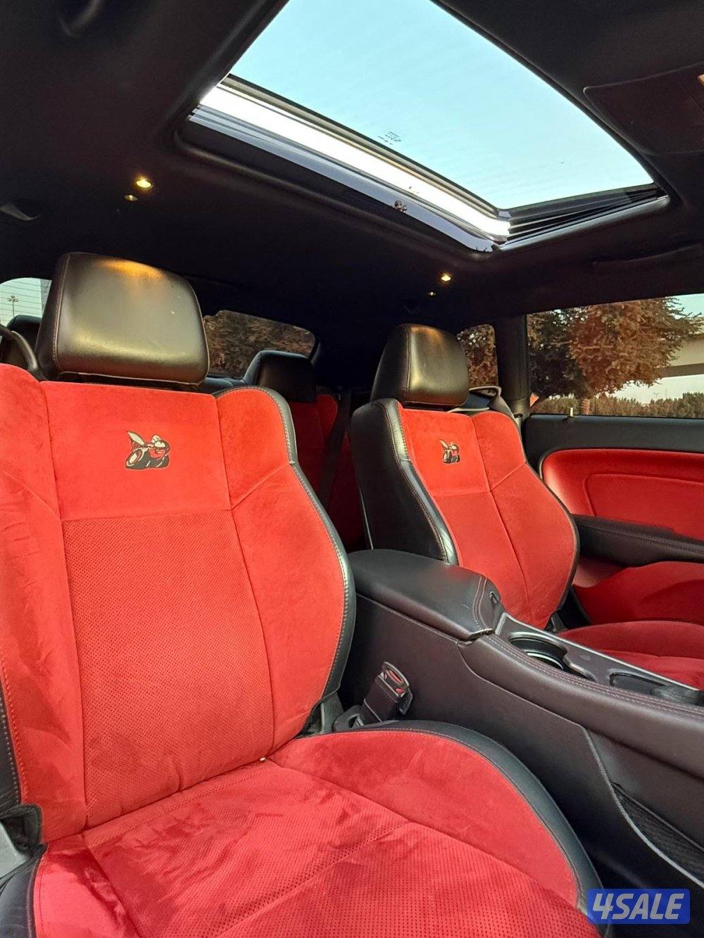 Dodge challenger scatpack wide body20195