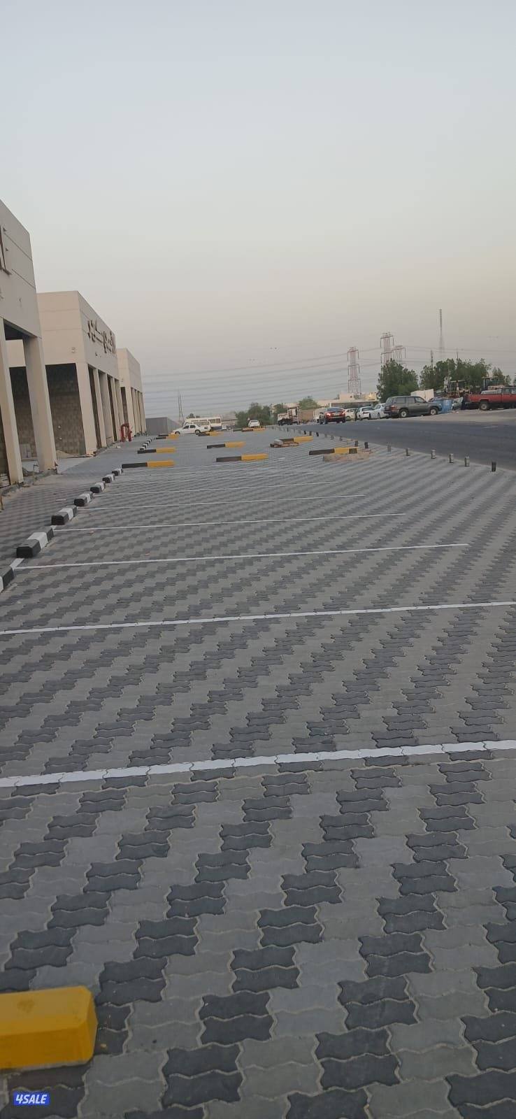 معلم بلاط متداخل وتنسيق حدائق13