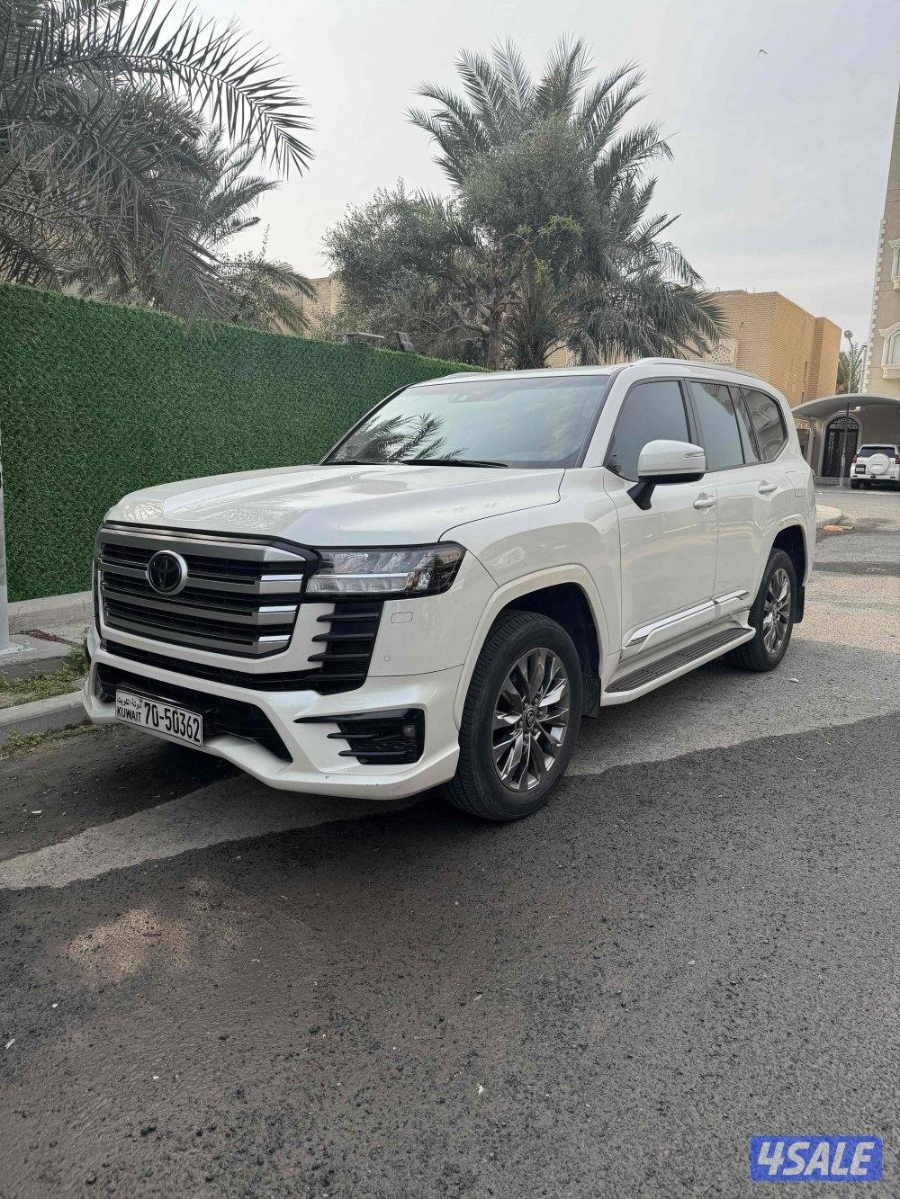 لاند كروزر في1