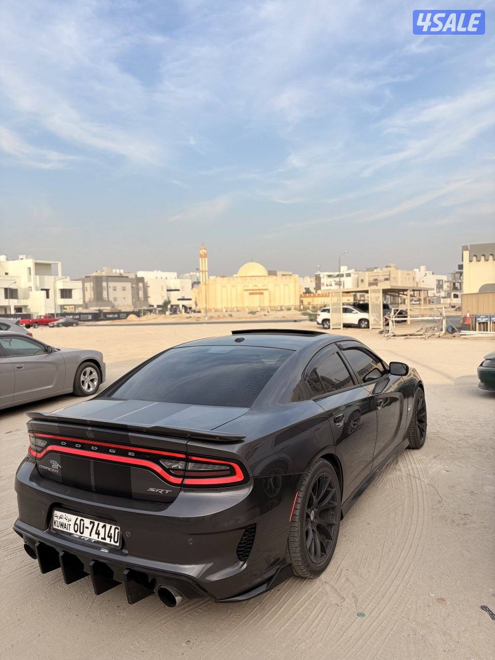 للبيع تشارجر SRT3