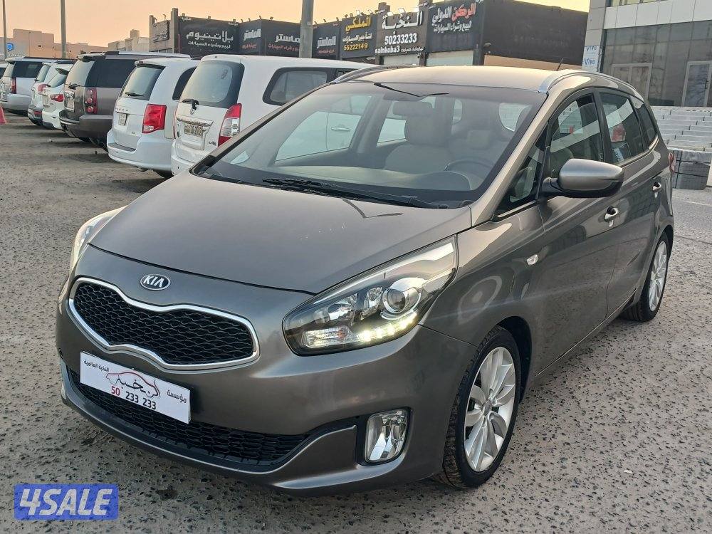 كيا كارينز موديل 20160