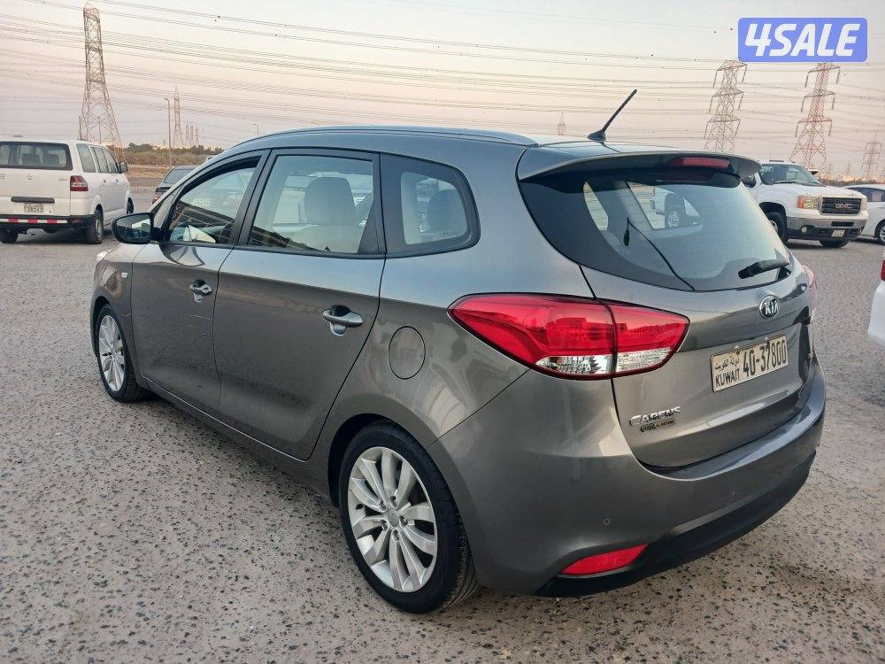 كيا كارينز موديل 20164
