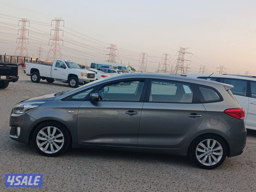 كيا كارينز موديل 20163