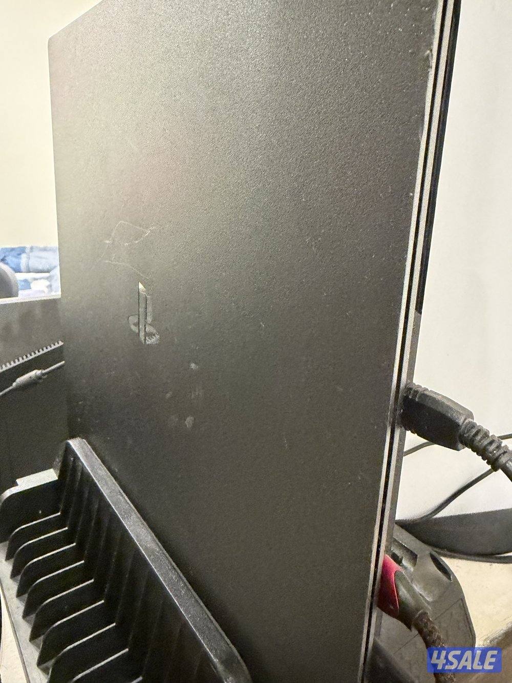 بلايستيشن PS4 برو0